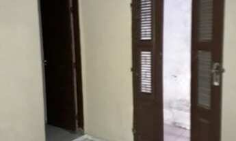 Imagem 3: Casa com 60m², com 01 vaga de garagem, 1 suíte, cozinha, sala, área de serviço e forrada