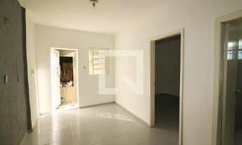 Imagem 2: Casa para Aluguel - Vila Jardim, 2 Quartos, 55 m2