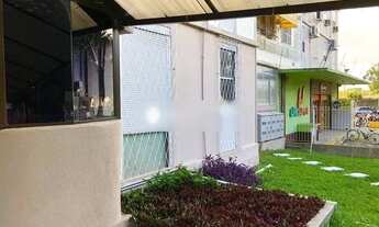 Imagem 2: Apartamento para aluguel tem 55 metros quadrados com 2 quartos em Humaitá - Porto Alegre