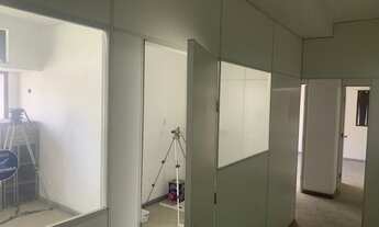 Imagem 6: Escritório para aluguel e venda possui 112 metros quadrados em Caminho das Árvores - Salva