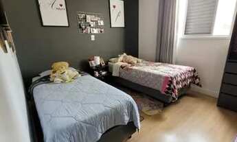 Imagem 2: Casa com três quartos sendo uma suíte para venda na Tiquatira!