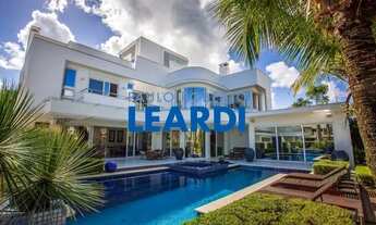 Imagem: SOBRADO - JURERÊ INTERNACIONAL - SC