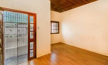 Imagem 2: Novidade - Casa com 2 dorm, próxima a Faculdade Arquitetura UFPel