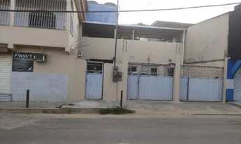 Imagem 2: Casas e pontos de comercio a venda