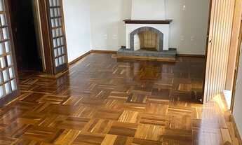 Imagem 7: Casa para venda possui 457 metros quadrados com 7 quartos