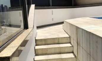 Imagem 2: Cobertura Duplex, 250m², 3 suítes, 14 vagas de garagem!