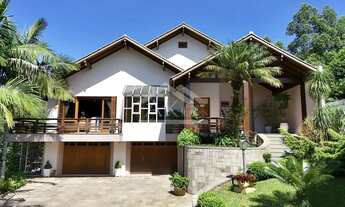 Imagem 2: Casa fabulosa com 05 quartos à venda em Picada Café na Serra Gaúcha!