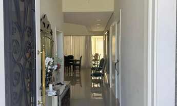 Imagem 2: Casa no condomínio Damha VI para locação com 350m², 03 suítes, climatizada, piscina aqueci