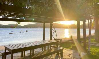 Imagem 4: Maravilhosa Residência pé na areia a venda na Ferradura