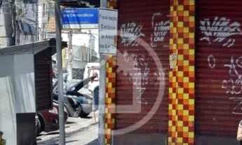 Imagem 7: Loja de frente na Av. dos Democráticos