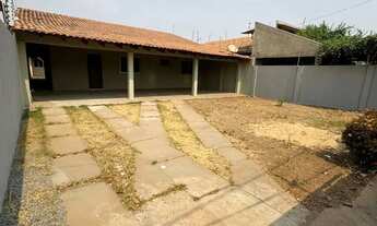 Imagem: Casa á venda no bairro Ouro Verde/Canelas