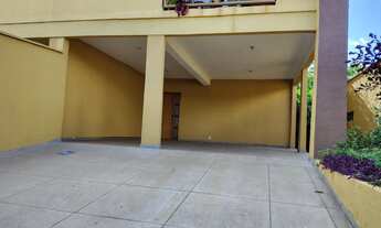 Imagem 2: Casa sobrado 3 Quartos suite , 4 salas, garagem 4 carros Setor Urias Magalhães