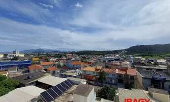 Imagem 6: Excelente Apartamento 2 dormitório(s) em Roçado - São José