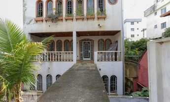 Imagem: Casa à Venda - Sagrada Família, 10 Quartos