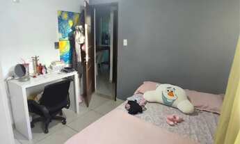 Imagem 2: Aluga-se casa com 2/4 sala cozinha banheiro varanda e área para churrasco com chuveiro