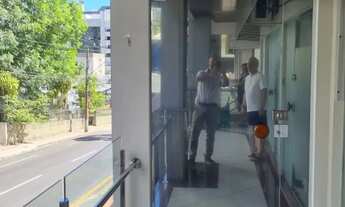 Imagem 2: Sala comercial térrea no Centro a poucos metros da Praça do Congresso medindo 35,00m² de á