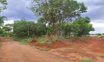 Imagem: Area 3.273m² (Asfalto, Quadra Fechada)