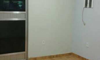 Imagem 2: Casas e Lojas - Centro Miguel Couto