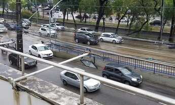 Imagem 5: VENDO casa na Av. Agamenon Magalhães com 620m² - Recife - PE