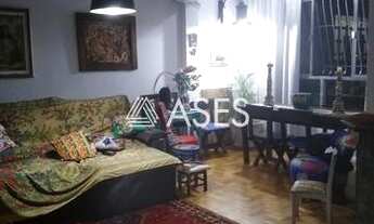 Imagem 3: BAIXOU! Espaçoso apartamento com 140 m² no coração de Icaraí! Imperdível!