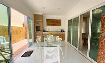 Imagem 5: Casa de condomínio para venda possui 250 metros quadrados com 4 quartos