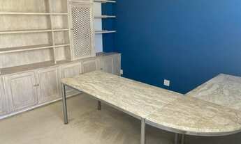 Imagem 3: Cobertura duplex para aluguel tem 220 metros quadrados com 4 quartos