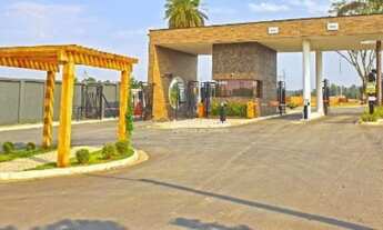 Imagem 2: Casa de condomínio térrea para venda com 197 metros quadrados com 3 quartos