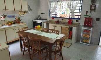 Imagem: Térrea para venda tem 282 metros quadrados