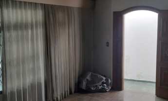 Imagem 5: Casa para venda possui 300 metros quadrados com 3 quartos