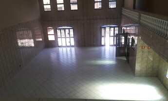 Imagem 4: Prédio/Edifício inteiro para aluguel possui 300 metros quadrados