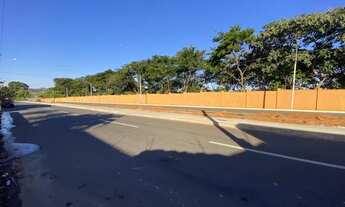 Imagem 2: Sobrado com suíte Master com closet e banheira, varanda gourmet, excelente localização