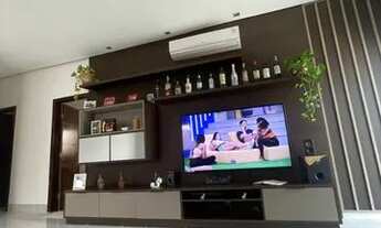 Imagem: Casa próximo ao viaduto com móveis planejados