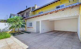 Imagem: Casa a venda com 3 dorms, 4 vagas e 220m2