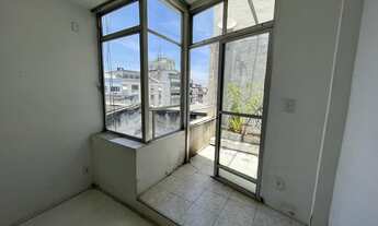 Imagem 1: Apartamento para venda com 44 metros quadrados com 1 quarto em Copacabana - Rio de Janeiro