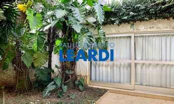 Imagem: CASA ASSOBRADADA - PACAEMBÚ - SP