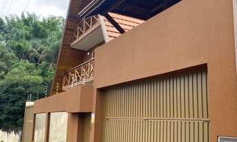 Imagem 4: Casa para venda possui 457 metros quadrados com 7 quartos