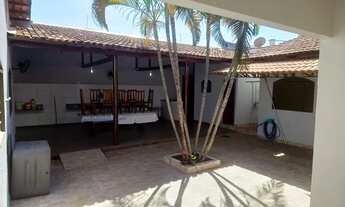 Imagem 5: Casa térrea para venda possui 318 m com 5 quartos terreno 490 m em Jardim América - Goiâni