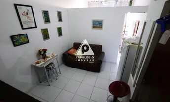 Imagem 7: Excelente conjugado em Laranjeiras. Dividido em quarto e sala. Entrar e mora