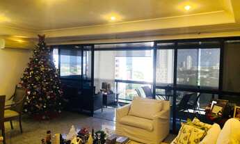 Imagem 2: Apartamento para venda possui 235 metros quadrados com 4 quartos em Boa Vista - Recife - P