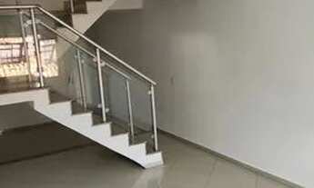 Imagem 2: Sobrado para venda tem 120 metros quadrados com 3 quartos em Parque Continental II - Guaru