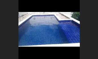 Imagem 4: Vendo casa com piscina