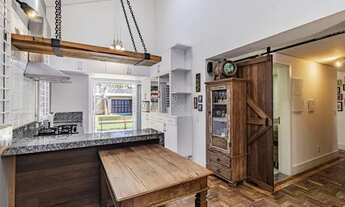 Imagem 6: Linda casa com 3 dormitórios no bairro Ipanema , reformada e à poucos poucos metros do cal