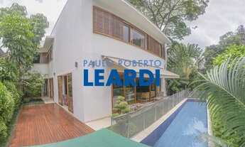 Imagem: SOBRADO - JARDIM PAULISTA - SP