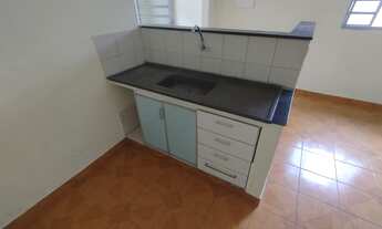 Imagem 5: Casa térrea nos fundos com quintal e 01 vaga