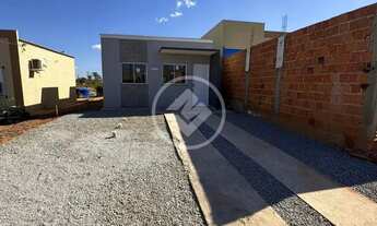 Imagem: CASA COM 2 QUARTOS COM TERRENO DE 225M²