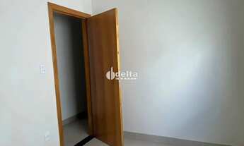 Imagem 4: Casa Residencial com 2 quartos sendo 1 suíte disponível para venda no bairro Jardim Brasíl