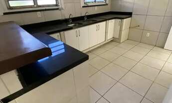 Imagem 5: Casa Duplex à Venda na Sapiranga com 200m², 3 Quartos, Quintal Amplo e 4 Vagas de Garagem