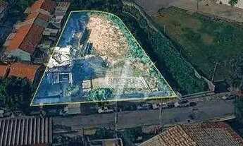 Imagem: Terreno à venda com 1900 m², área útil