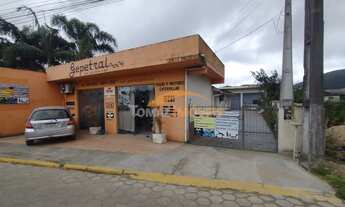 Imagem: Casa à venda com sala comercial e galpão