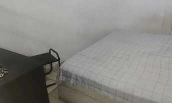 Imagem 2: Alugo kitinete mobiliado(quarto, coz.banh,area)850 reais. inclusoA gua, luz, wifi e IPTU